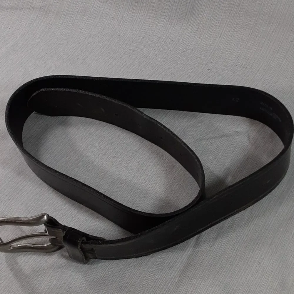 Unbranded size 32 black belt man made material